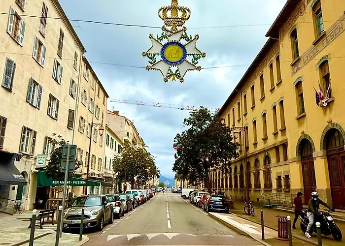 A Casa Grandval - * Ajaccio (Corsica)